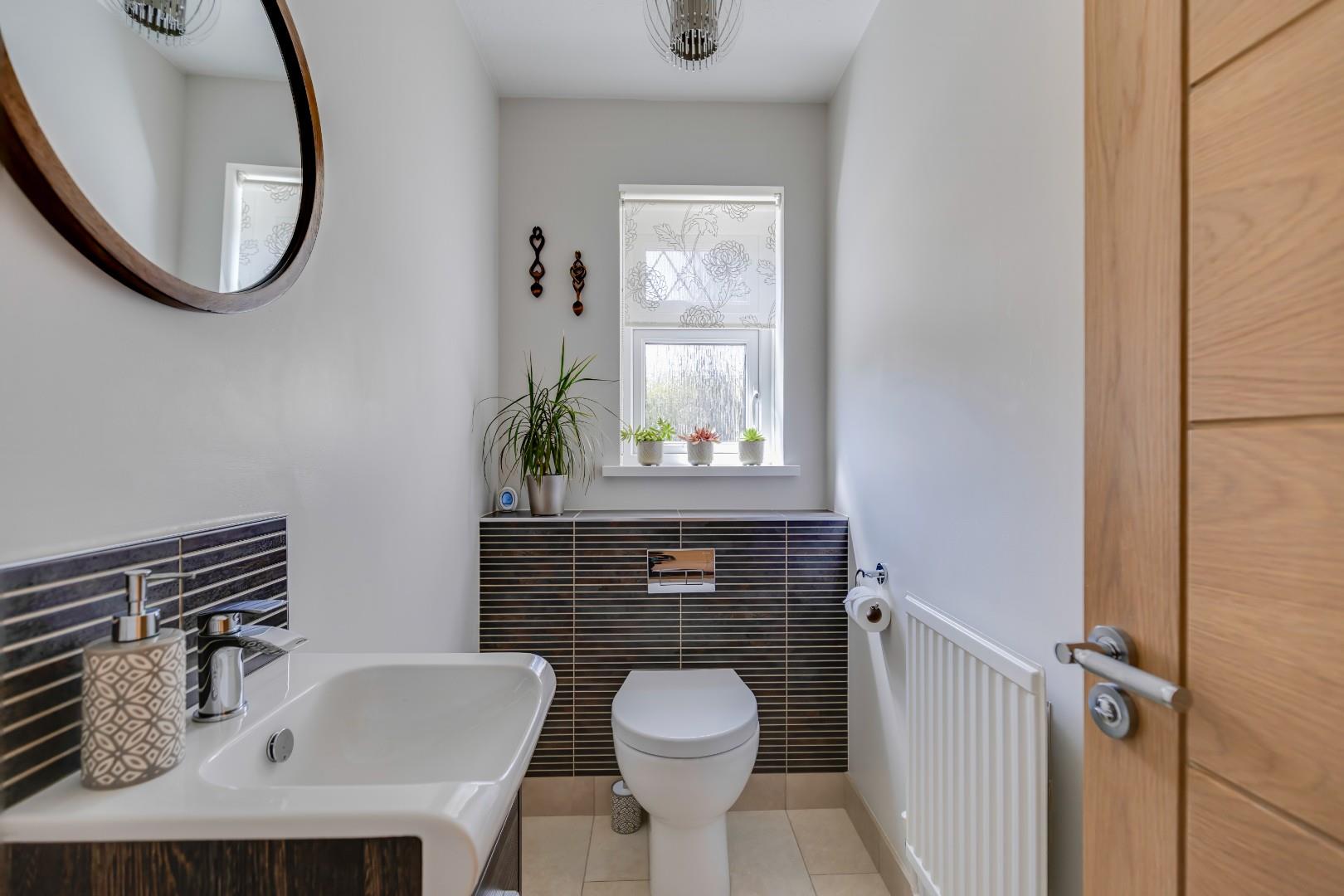 22 Heol Pentre'r Felin, Llantwit Major, Vale Of Glamorgan, CF61 2XS